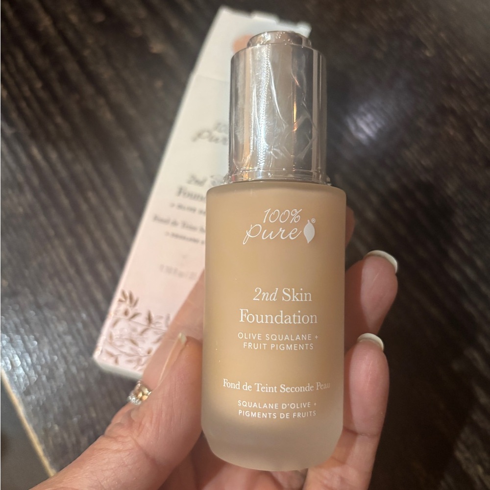 100% Pure 2nd Skin Foundation - Cream, light olive shade 3 yellow/fair,